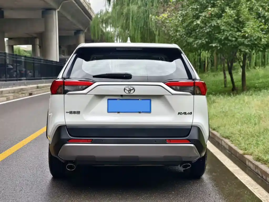 TOYOTA RAV4 RONGFANG