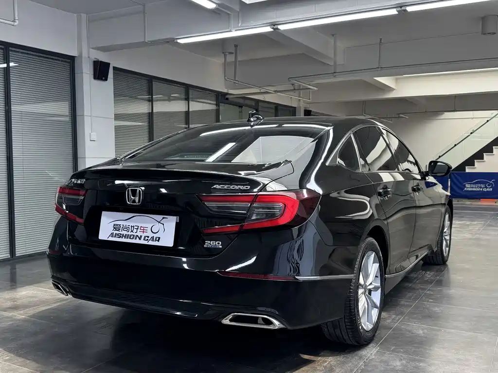 Honda Accord — миниатюра 7