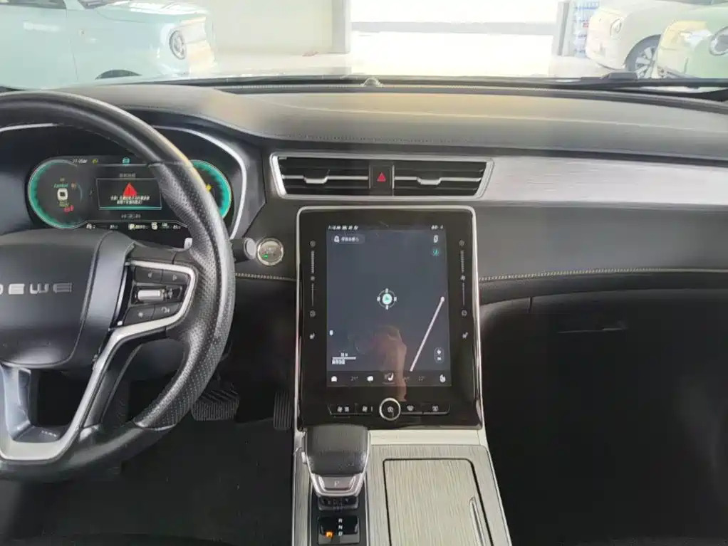 Roewe RX5 New Energy — миниатюра 13