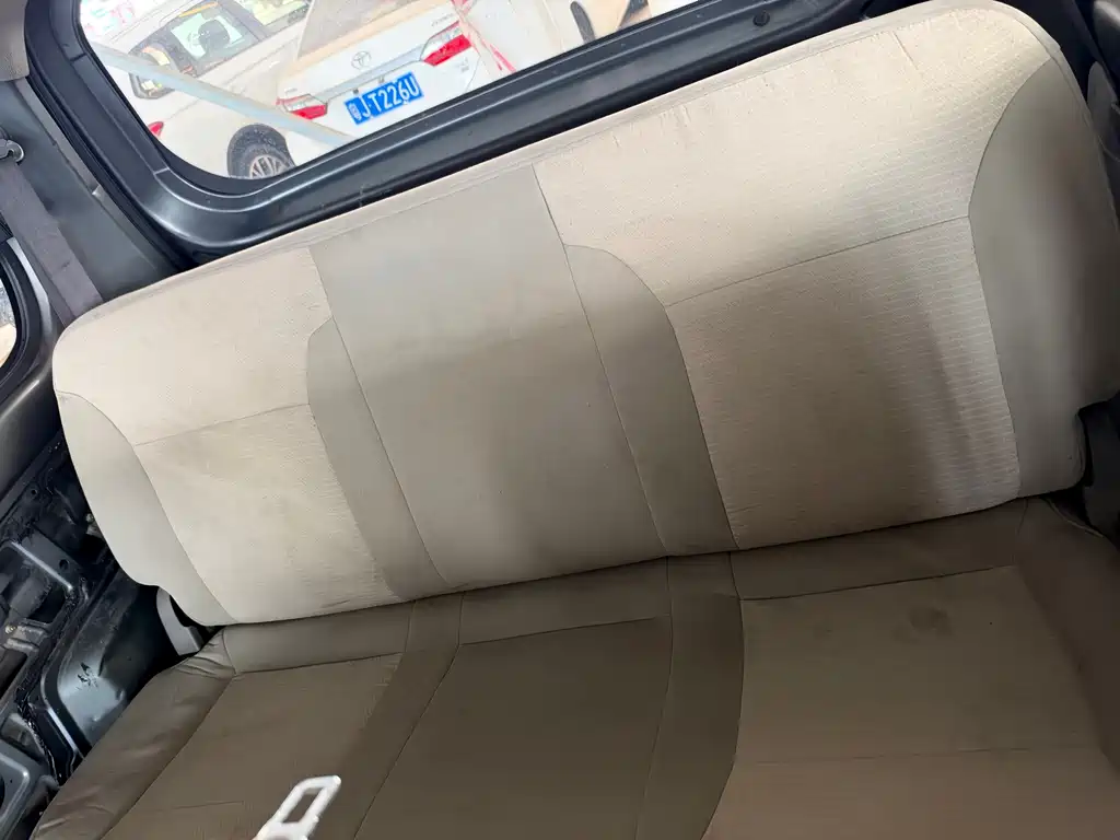 Wuling Rongguang V — миниатюра 8