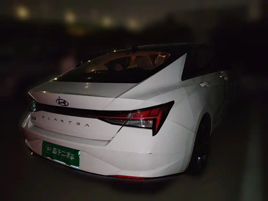 Hyundai Elantra — миниатюра 4