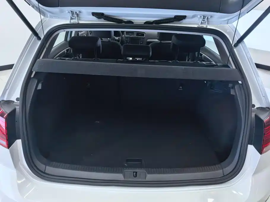 Volkswagen Golf — миниатюра 4