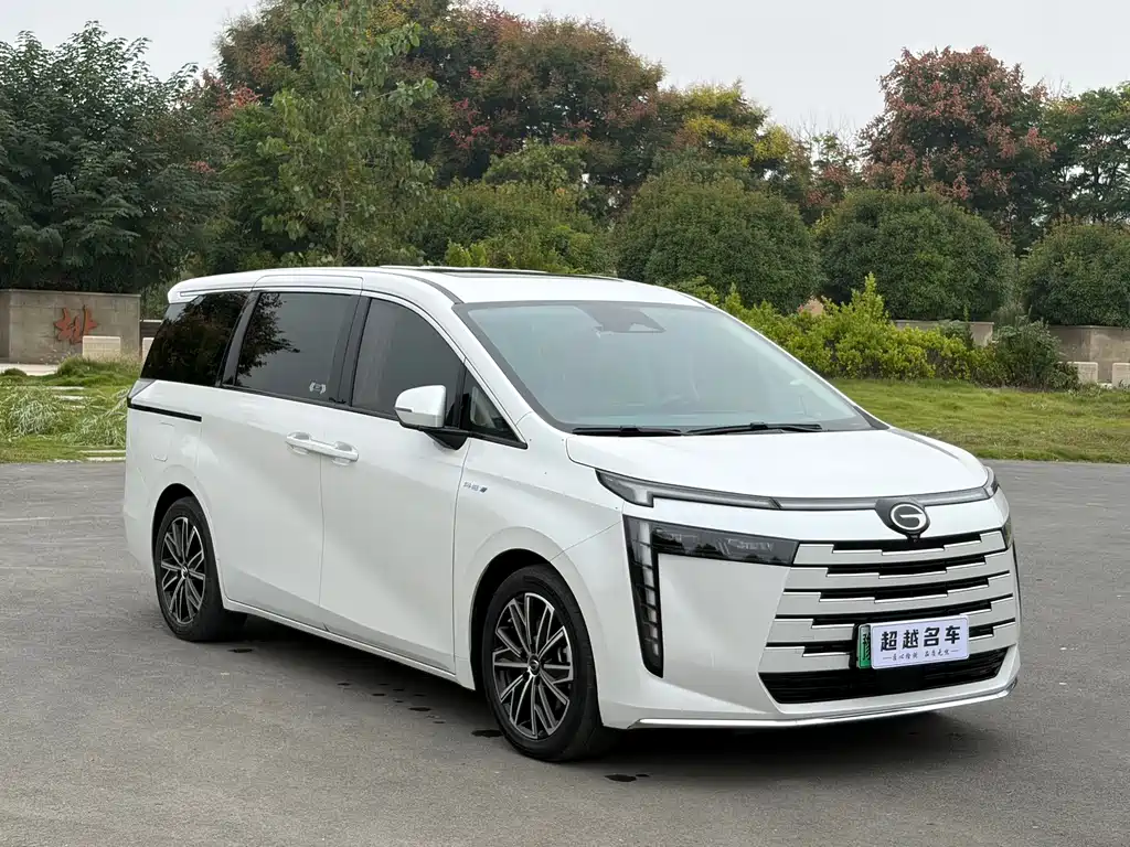 GAC Motor Trumpchi E8 PHEV — миниатюра 3