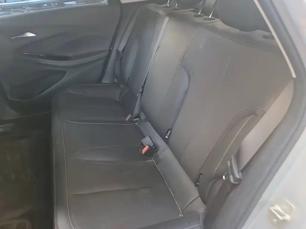 Buick Verano — миниатюра 18