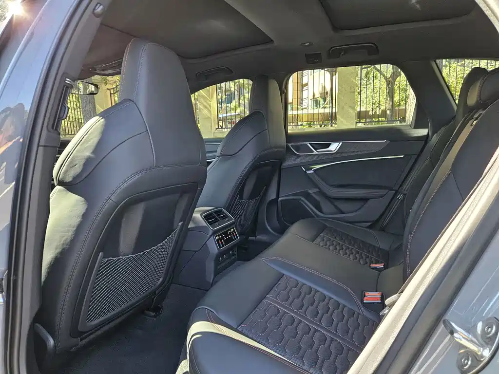 Audi RS 6 — миниатюра 8