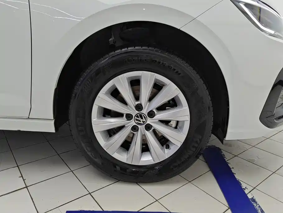 Volkswagen Lavida — миниатюра 6