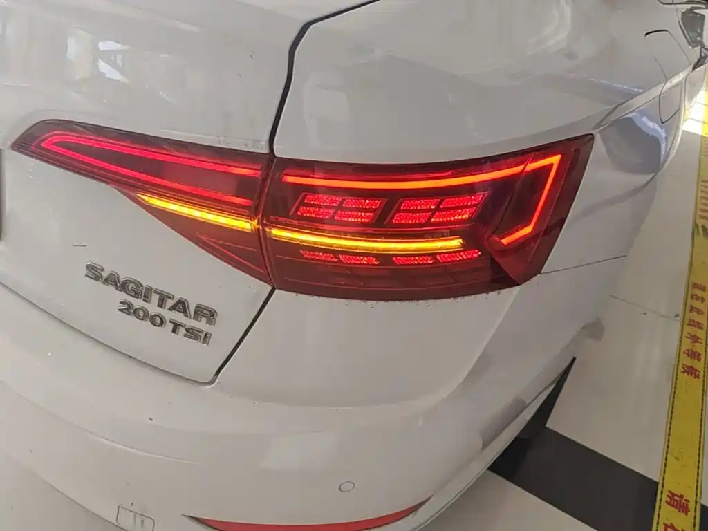 Volkswagen Sagitar 2020 200TSI DSG Comfort VI