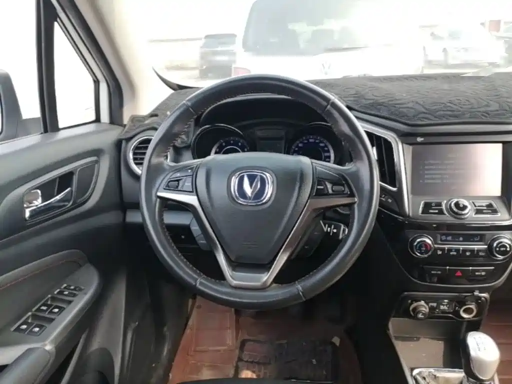 Changan CS15 — миниатюра 15