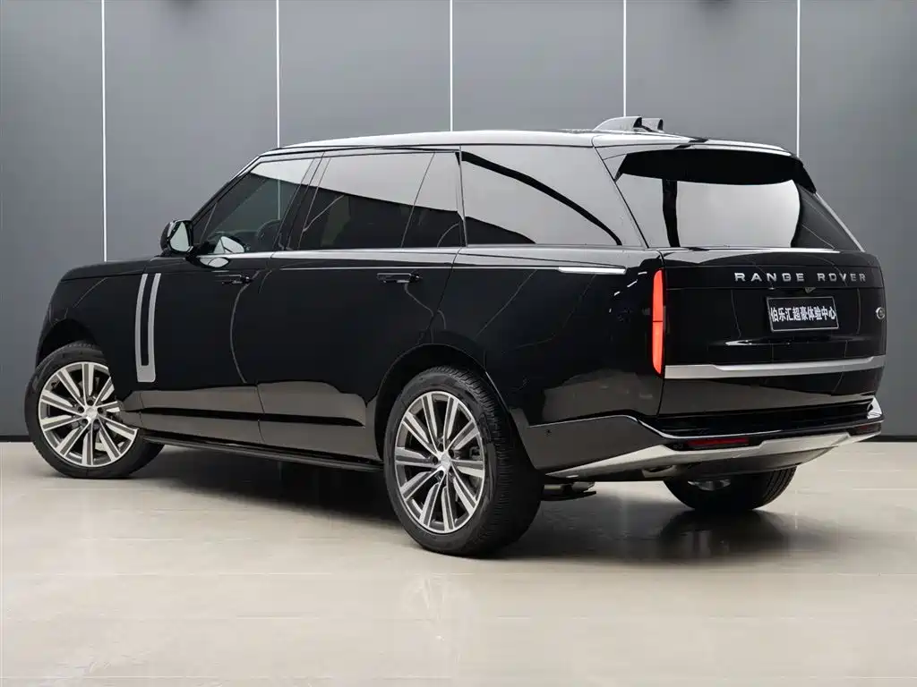 Land Rover Range Rover 2025 3.0 L6 400PS Long Wheelbase