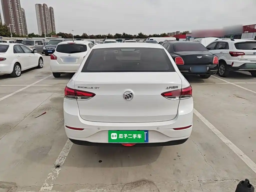 Buick Excelle — миниатюра 6