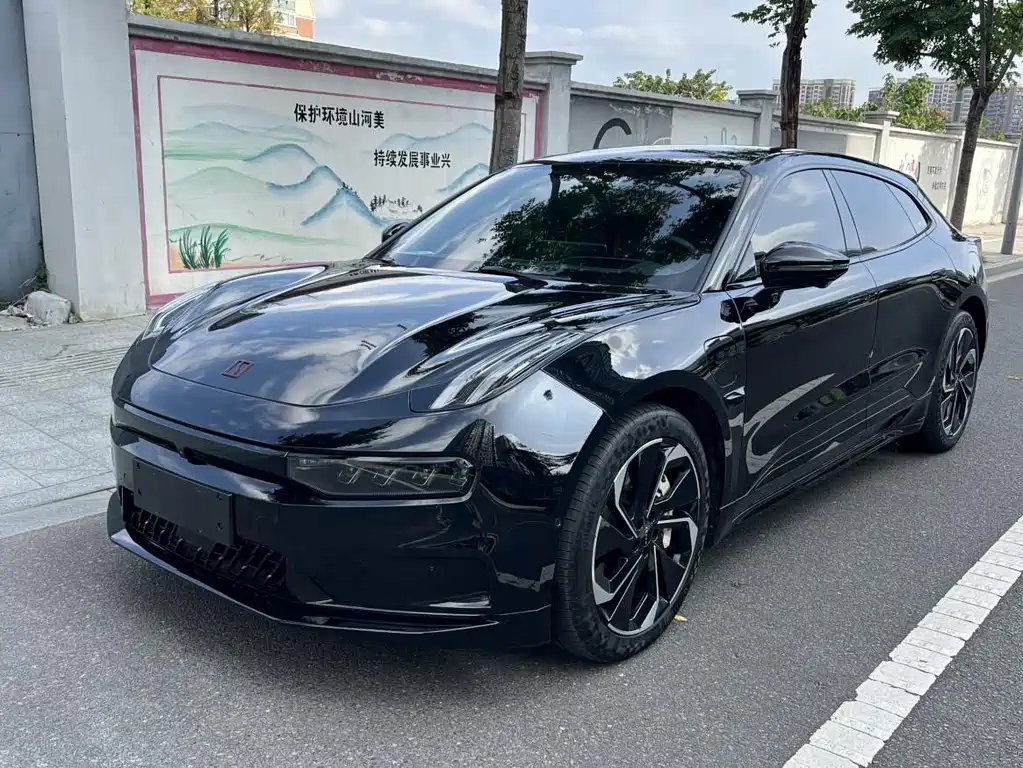 Zeekr 001