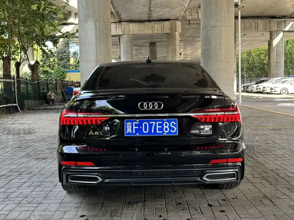 Audi A6L — миниатюра 7