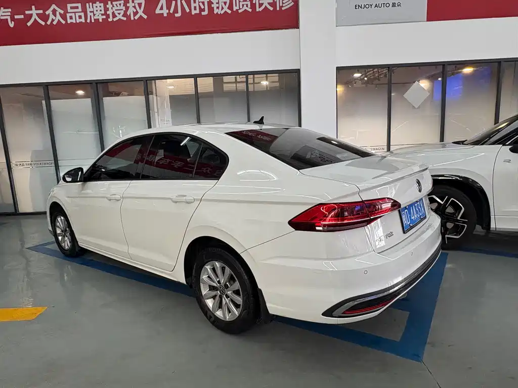 Volkswagen Bora — миниатюра 4