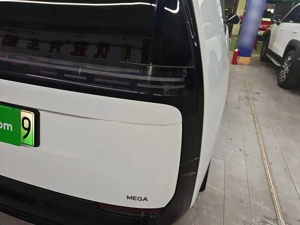 Li Auto Li MEGA — миниатюра 8
