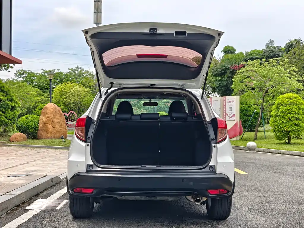 Honda Vezel 2017 1.8L CVT Elite