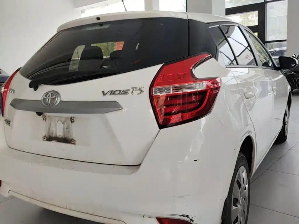 Toyota Vios FS — миниатюра 8