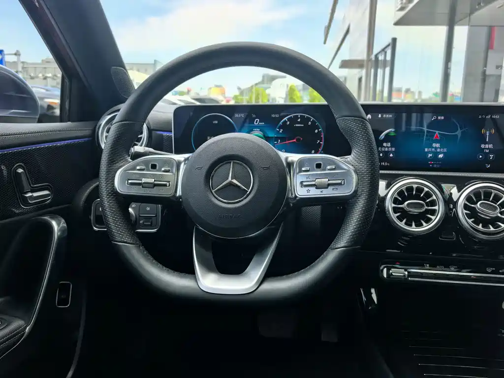 Mercedes-Benz A-Class — миниатюра 15