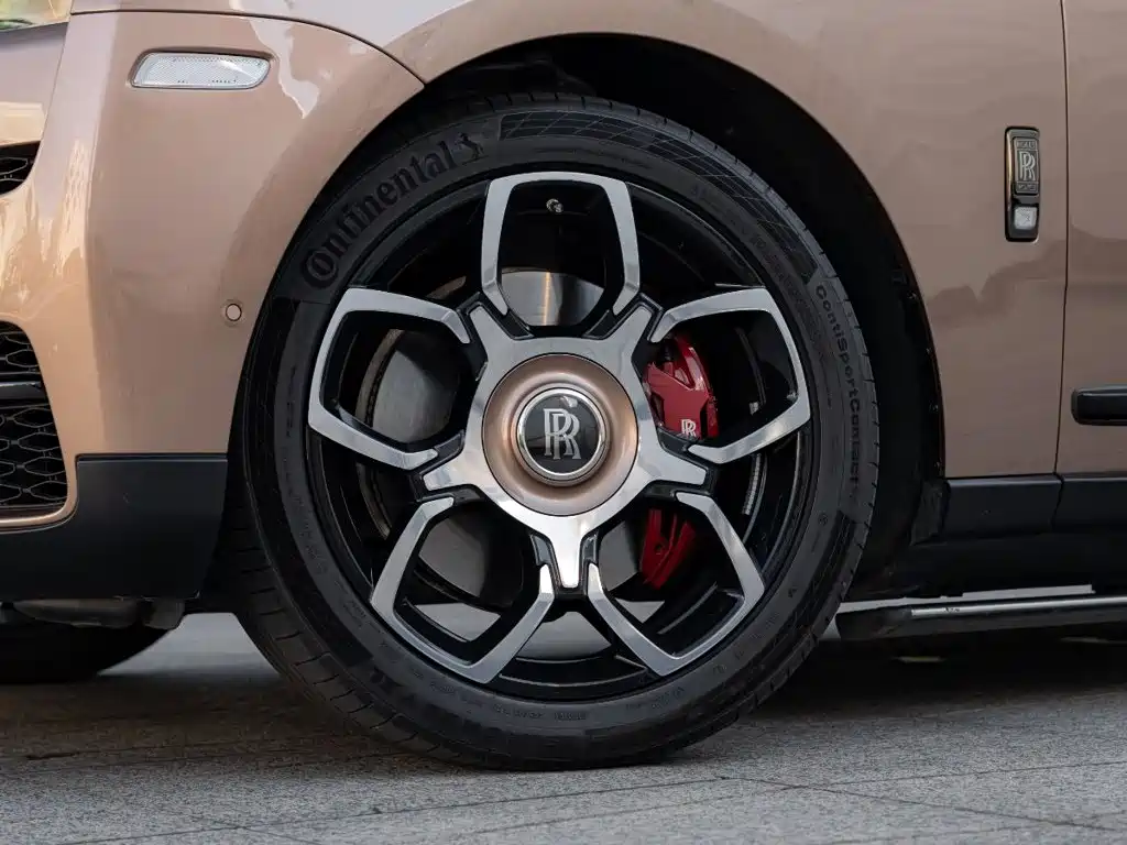 Rolls-Royce Cullinan — миниатюра 9