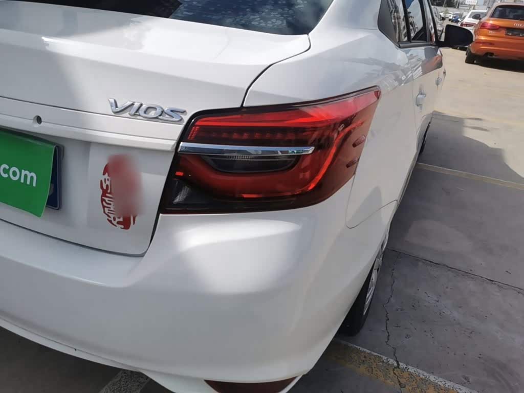 Toyota Vios 1.5 л 2021 г. Белый, пробег 26100 км