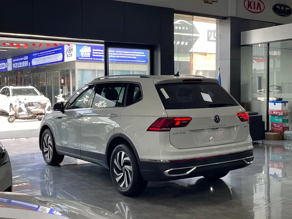 Volkswagen Tiguan L 280TSI Auto 2WD Trend Create Limited Edition, фото 15
