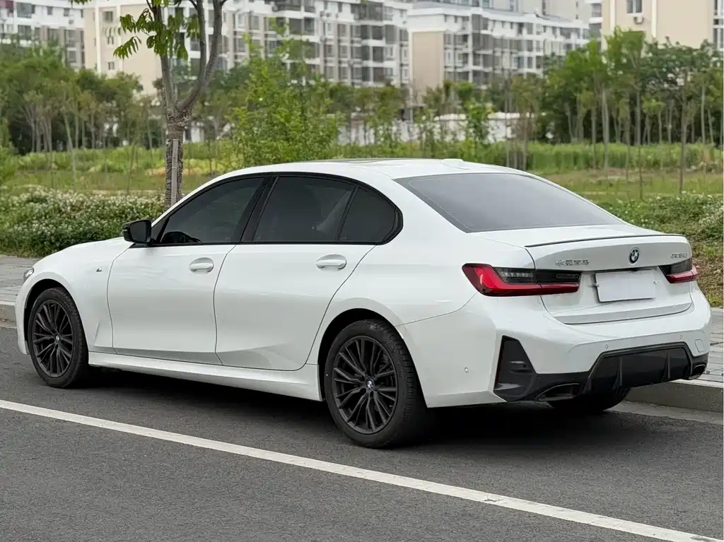 BMW 3 Series — миниатюра 14