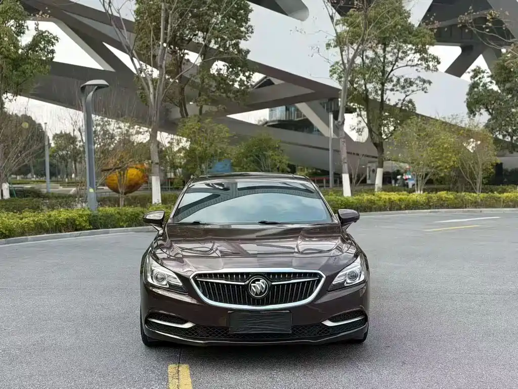 Buick LaCrosse — миниатюра 3