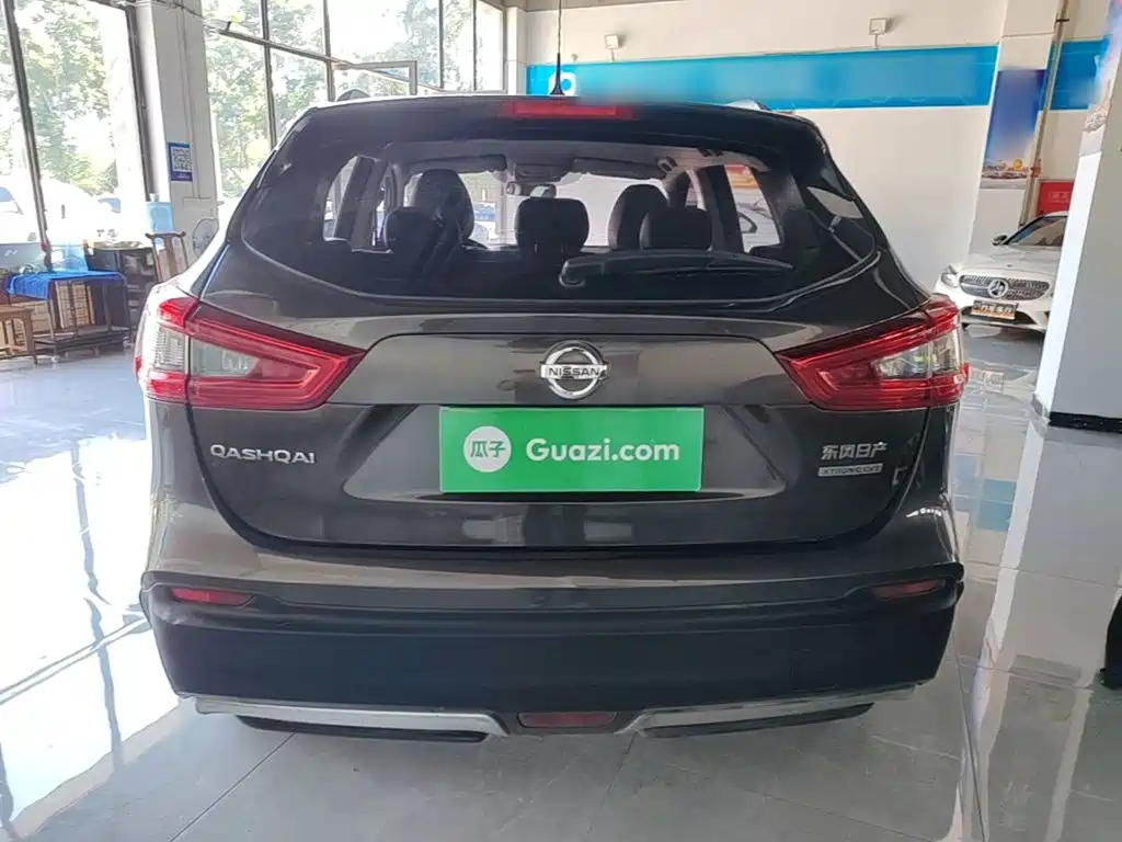 Nissan Qashqai — миниатюра 6