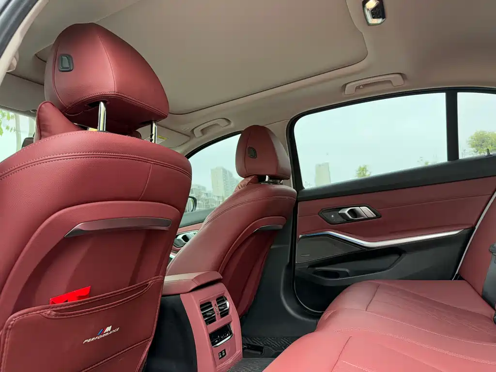 BMW 3 Series — миниатюра 10