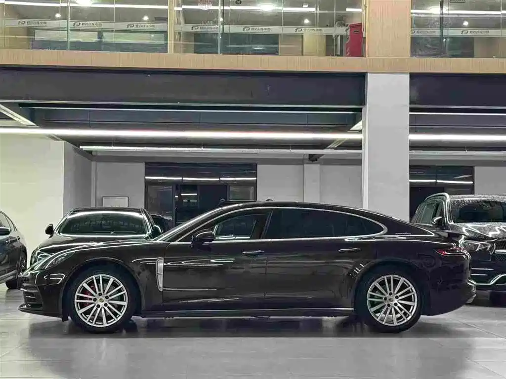 Porsche Panamera — миниатюра 3