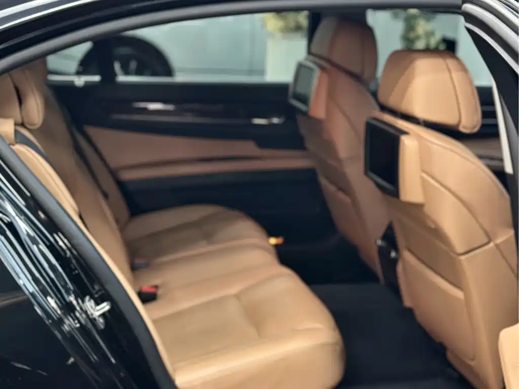 BMW 7 Series 7 2011 750Li xDrive