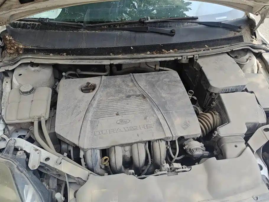 Ford Focus 2012 1.8L AT