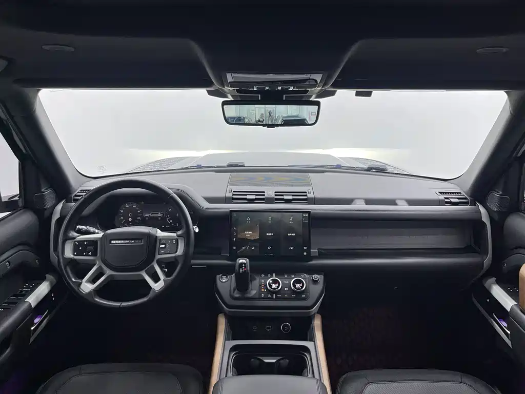 Land Rover Defender — миниатюра 12