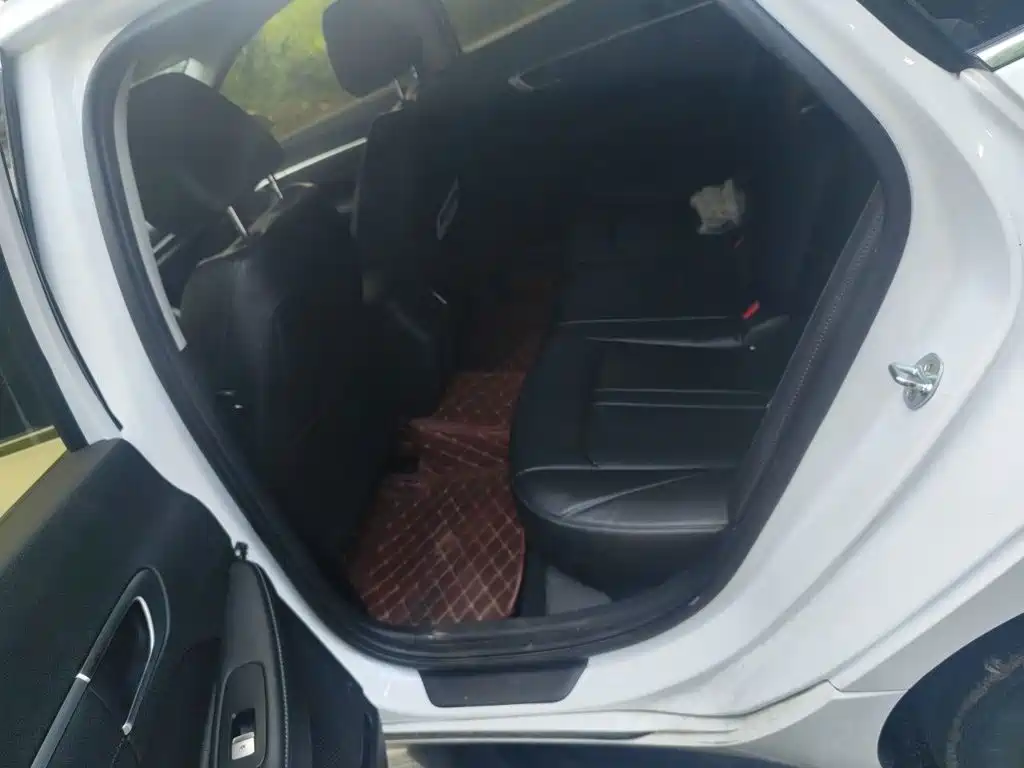 Hyundai Sonata — миниатюра 18
