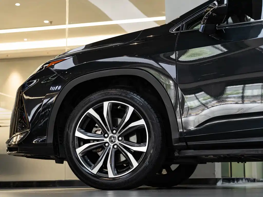 Lexus RX — миниатюра 8