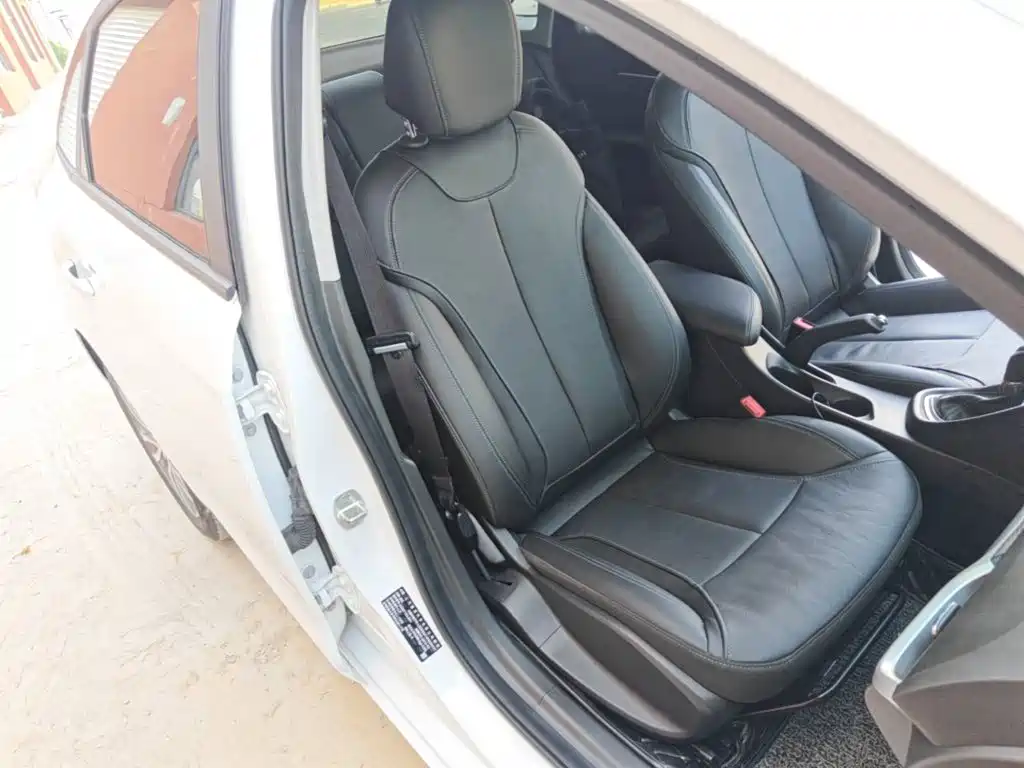 Buick Excelle — миниатюра 25
