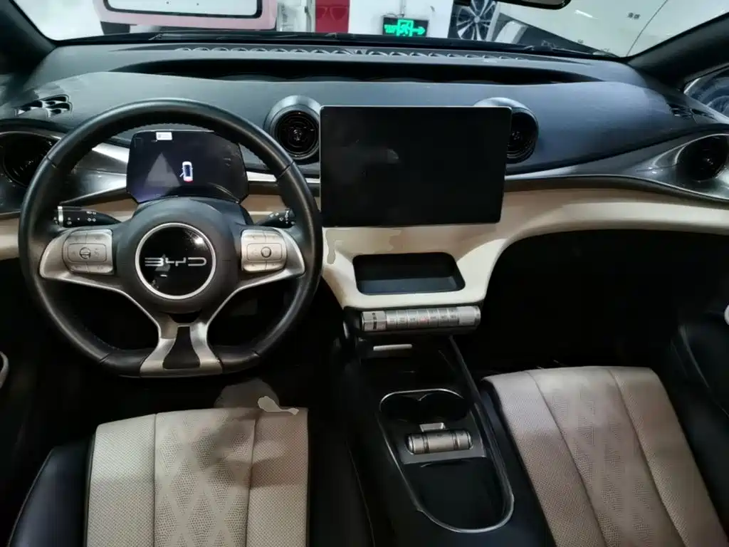 BYD Dolphin — миниатюра 10