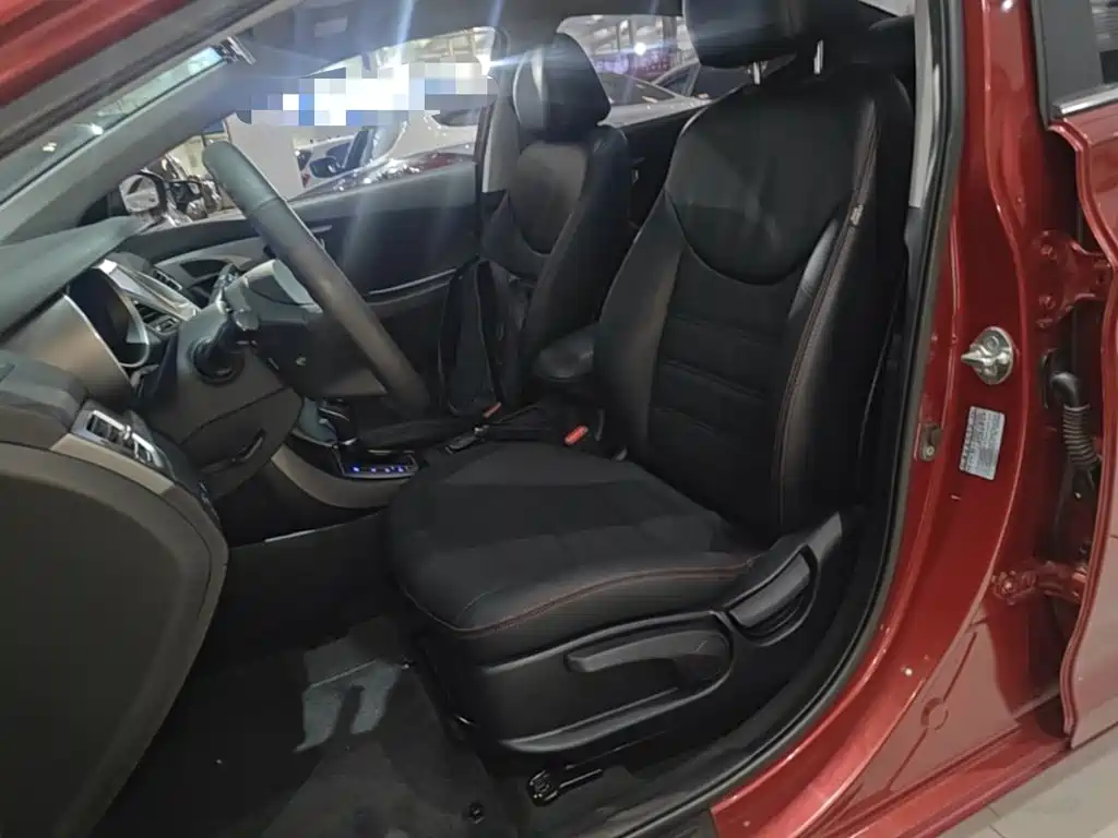 Hyundai Elantra Langdong — миниатюра 15