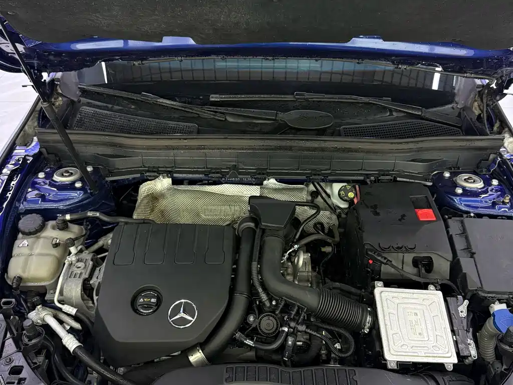 Mercedes-Benz GLB — миниатюра 22