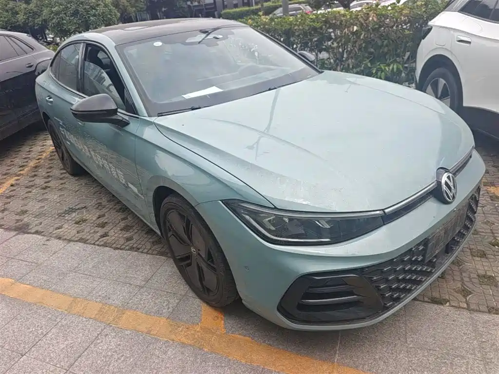 Volkswagen Passat 2025 Pro 380TSI
