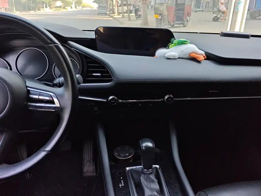 Mazda 3 Axela — миниатюра 13