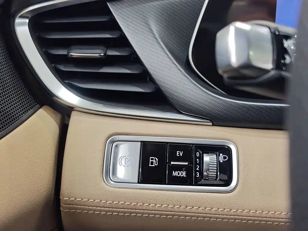 Buick GL8 Hybrid — миниатюра 19