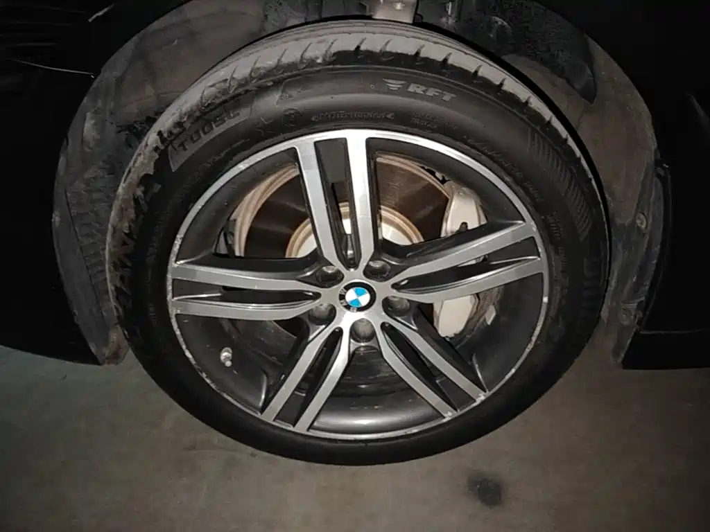 BMW 5 Series — миниатюра 23