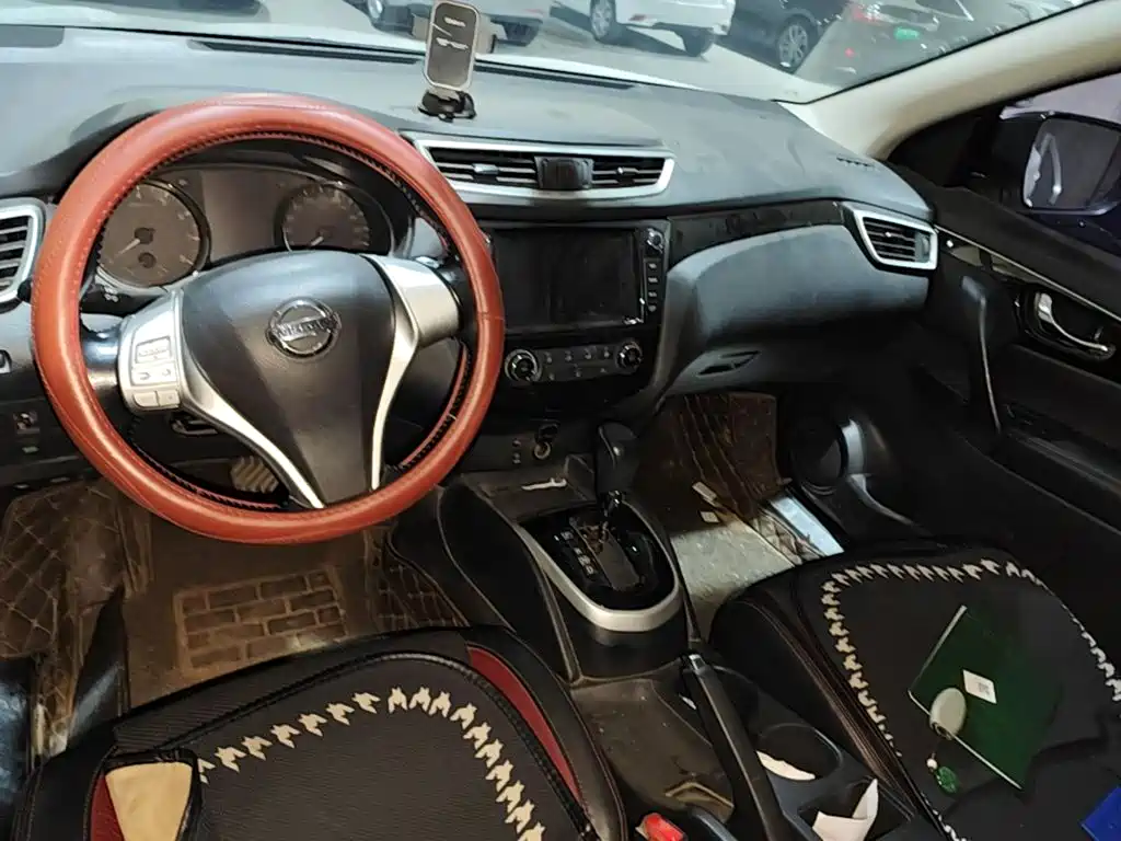 Nissan Qashqai — миниатюра 12