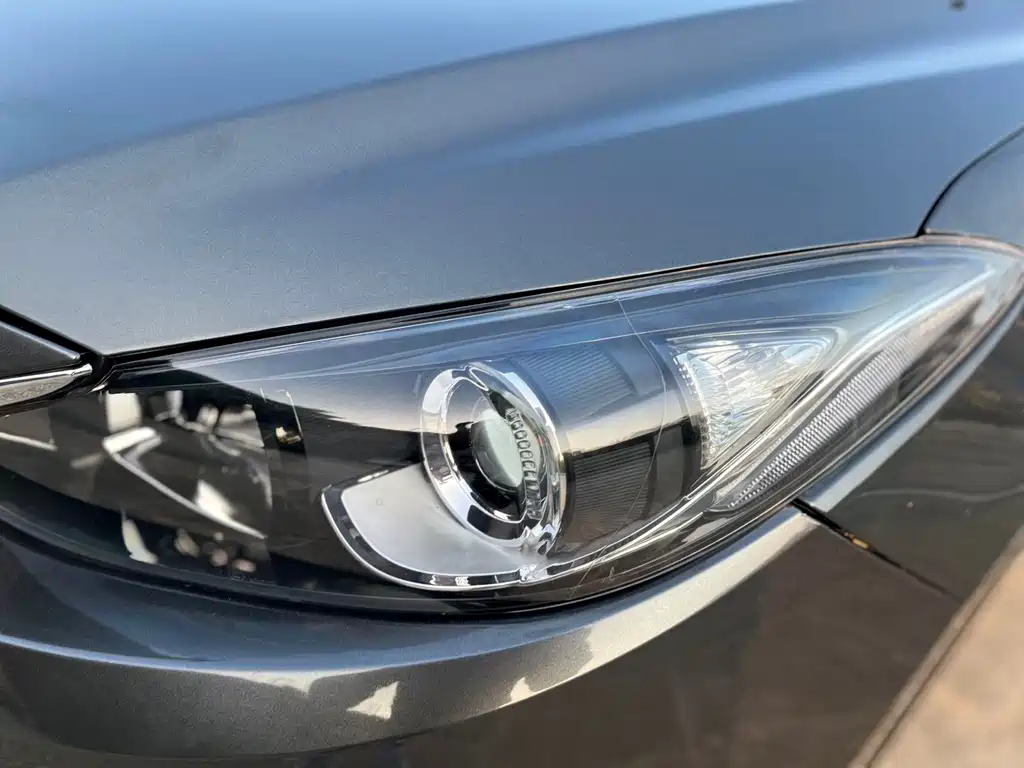 Mazda 3 Axela — миниатюра 12