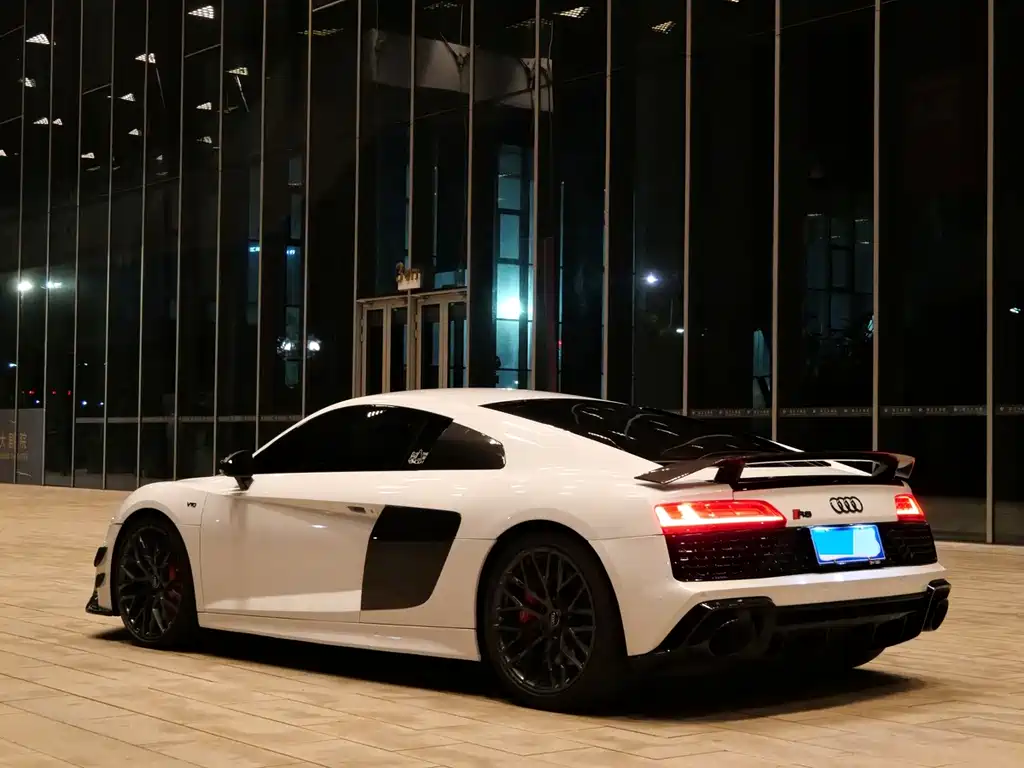 Audi R8 — миниатюра 4