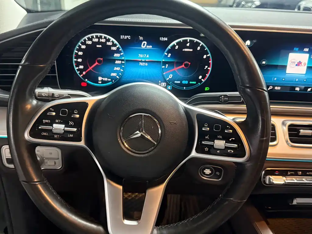 Mercedes-Benz GLS — миниатюра 8
