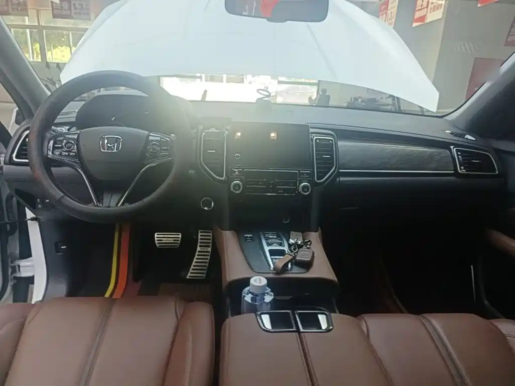 Honda UR-V — миниатюра 10
