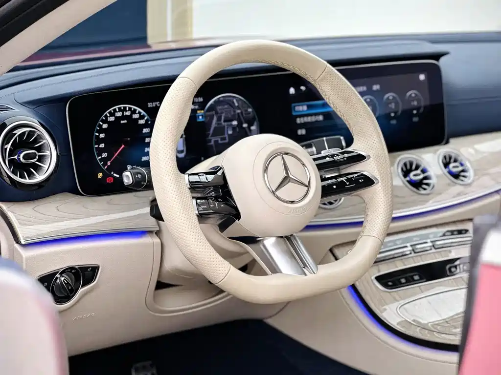Mercedes-Benz E-Class (Import) — миниатюра 6