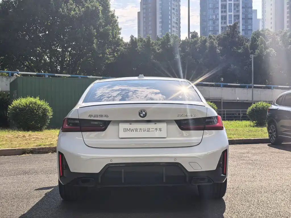BMW 3 Series — миниатюра 7