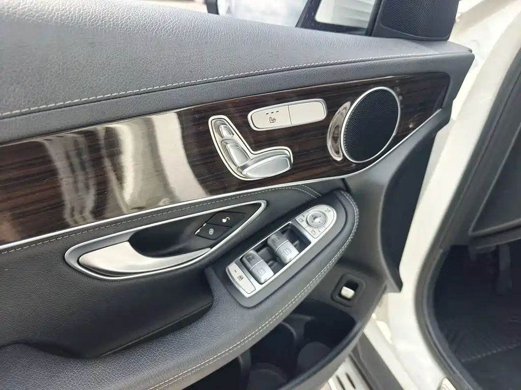 Mercedes-Benz GLC — миниатюра 5